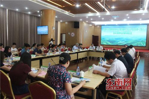 座谈会现场.jpg